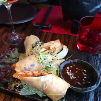 Jialu - ZJialu Fruehlings Rollen/Chicken Spring Rolls-ideal for sharing and delicious! - Chinese Near Me - Hochdorf, LU
