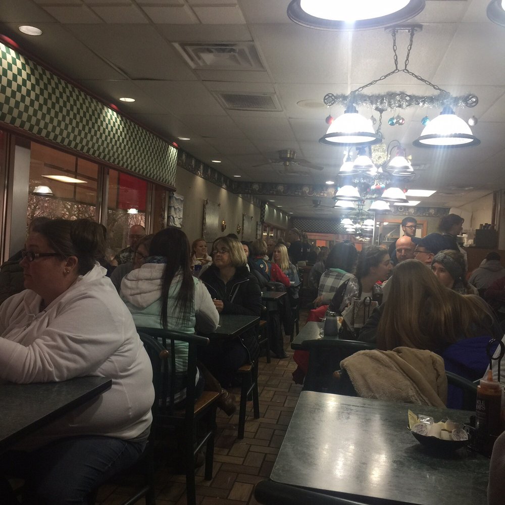 Tony's I-75 Restaurant - Diners Near Me - Birch Run, Michigan