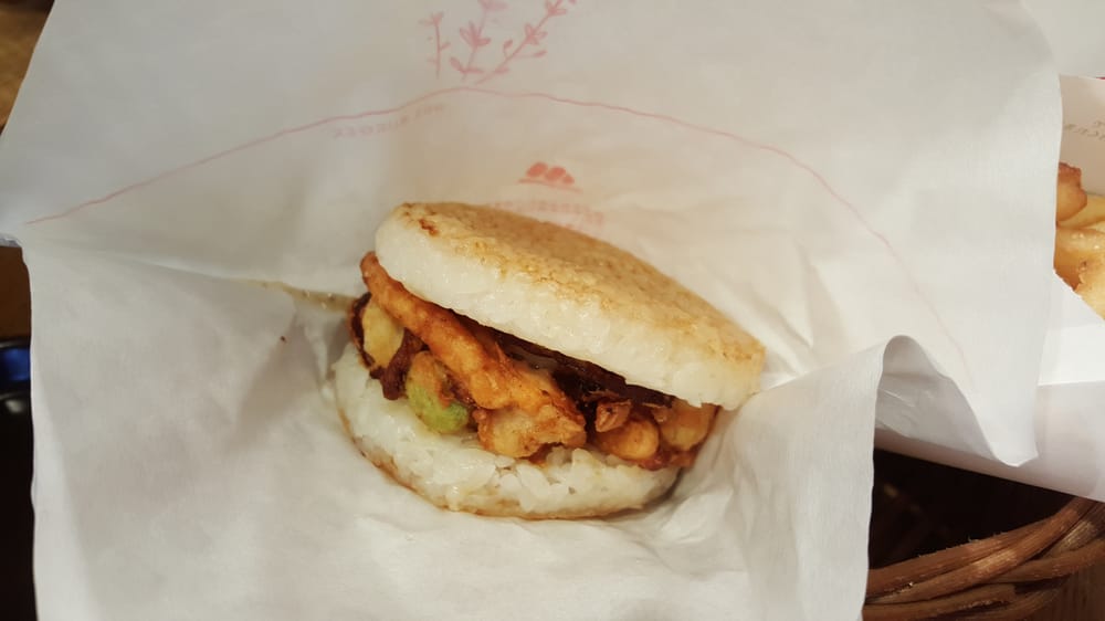 MOS BURGER Yotsuya 4 Chome