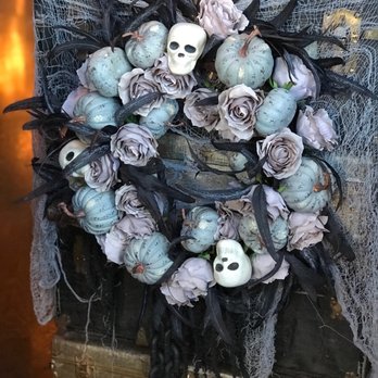 El Moro Spirits & Tavern - Decor - New American Near Me - Durango, Colorado El Moro Spirits & Tavern - Decor - New American Near Me - Durango, Colorado