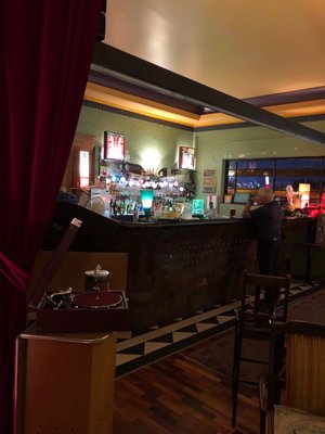 Avalon Restaurant & Cocktail Bar by null