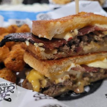 328 Grill - Bacon burger with tots - Salad Near Me - Saint Paul Park, Minnesota 328 Grill - Bacon burger with tots - Salad Near Me - Saint Paul Park, Minnesota