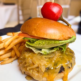 The Gaslight on Main - Burger - New American Near Me - Kernersville, North Carolina The Gaslight on Main - Burger - New American Near Me - Kernersville, North Carolina