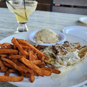 Island Grill - Seafood Near Me - Islamorada, Florida