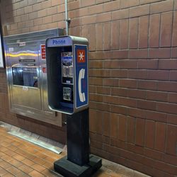 MUNI - Castro Station - Did I wake up in 1985??