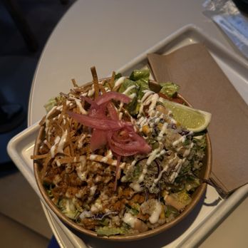 Chloe's - Quinoa Taco Salad - Vegan Near Me - New York, New York Chloe's - Quinoa Taco Salad - Vegan Near Me - New York, New York