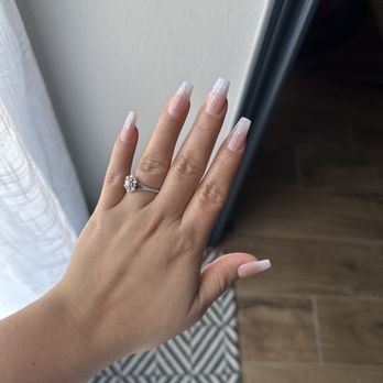 Custom Nails - Nail Salons Near Me - Pearland, Texas