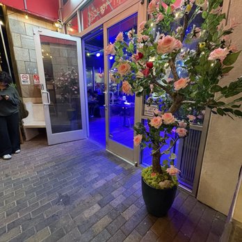 Hanoi Kitchen - Vietnamese Near Me - Ontario, California