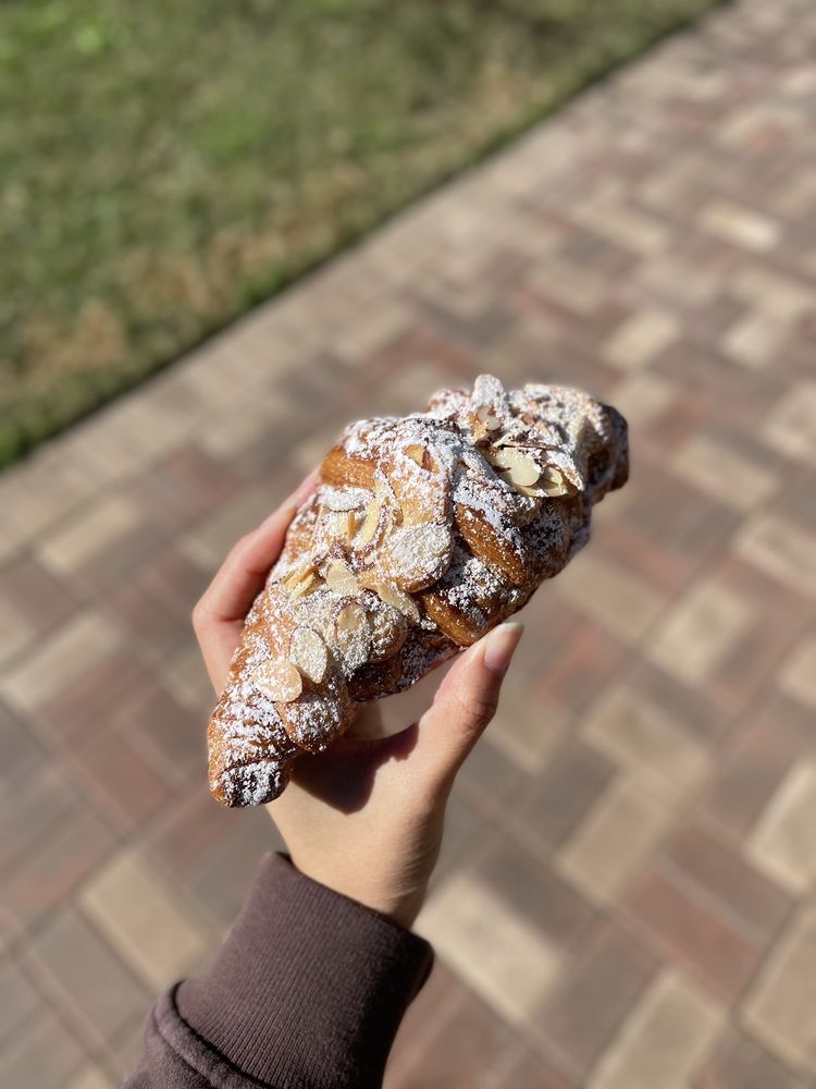 Chez Kobayashi Pastries Image
