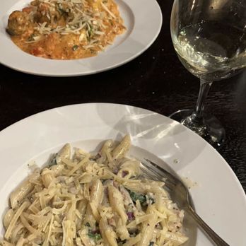 Luigi’s Italian Restaurant - Lobster ravioli and chicken gorganzola - Italian Near Me - Liberty, Missouri Luigi’s Italian Restaurant - Lobster ravioli and chicken gorganzola - Italian Near Me - Liberty, Missouri