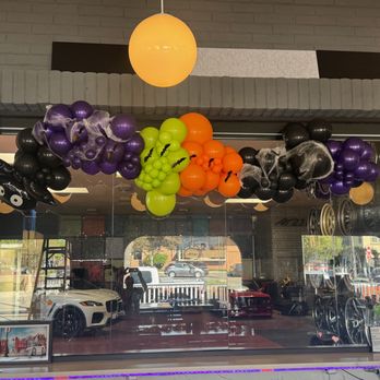 Rullan The Weekends - Balloon Services Near Me Rullan The Weekends - Balloon Services Near Me