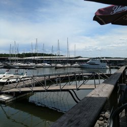 Aqua Yacht Harbor Grille