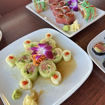 Sushi Sushi - Bottom: Paradise Roll - Sushi Bars Near Me - Nampa, Idaho Sushi Sushi - Bottom: Paradise Roll - Sushi Bars Near Me - Nampa, Idaho