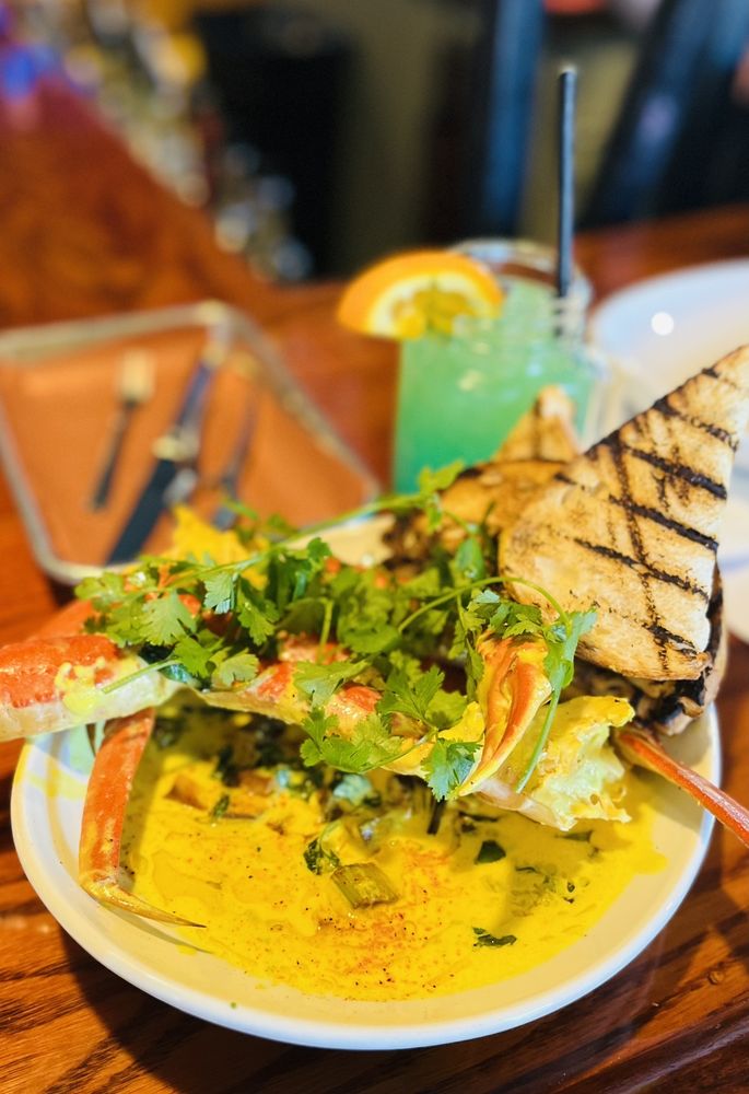 THE IRONSTONE Updated September 2024 25 Photos & 12 Reviews 120 E