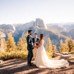 Yosemite Adventure Elopements - married at glacier point in Yosemite!
