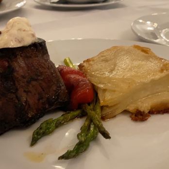The Kentucky Castle - Wagyu beef - Hotels Near Me - Versailles, Kentucky The Kentucky Castle - Wagyu beef - Hotels Near Me - Versailles, Kentucky