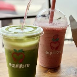 Equilibre - Be Green Juice and Life on The Beach smoothie (pink)