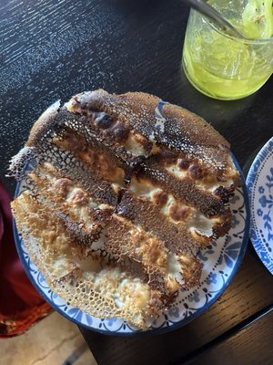 FEAST - Artisan Dumpling, Poke and Tea House 家宴 by null