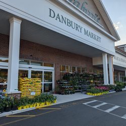 Caraluzzi's Danbury Market