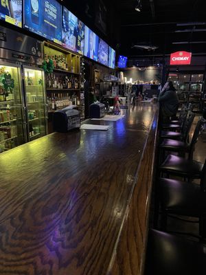 WINKING LIZARD TAVERN - Updated June 2024 - 159 Photos & 85 Reviews