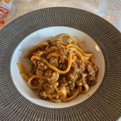 Karni & Braci - Pasta con ragù di carne e funghi