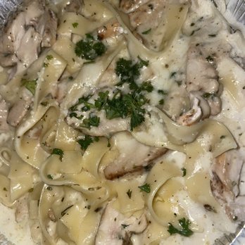 Di Rosani's - CHICKEN FETTUCCINE ALFREDO - Italian Near Me - Irving, Texas Di Rosani's - CHICKEN FETTUCCINE ALFREDO - Italian Near Me - Irving, Texas