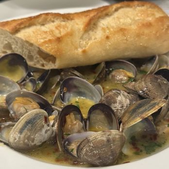 Fishing With Dynamite - Steamed Clams - Seafood Near Me - Manhattan Beach, California