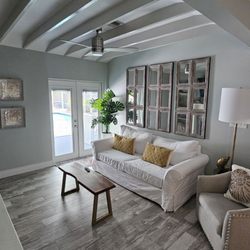 Jeff Schultz Painting - Living room