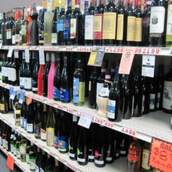 Yogi's Super Liquor - Imported wine selection
