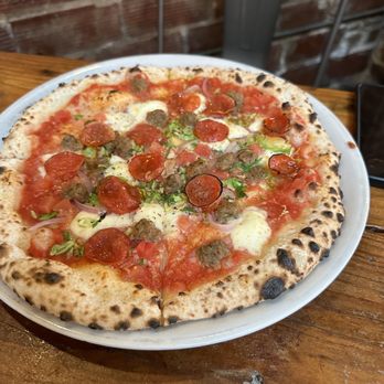 Il Lazzarone - Pizza Near Me - Saint Joseph, Missouri