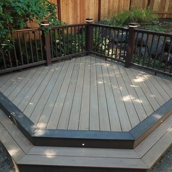 Heilman Deck & Fence Experts - Custom Deck with railings and deck lighting built by Heilman Deck & Fence - Fences & Gates Near Me - Bothell, Washington