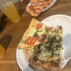 Pizzeria Luigi - Pizza slices