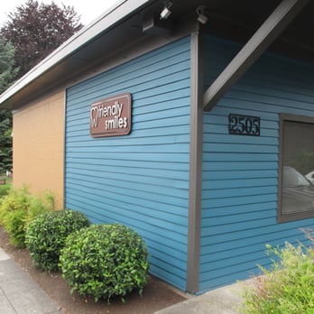 Friendly Smiles Dental Group 45 Reviews Cosmetic Dentists 2505 Se Hawthorne Blvd Portland Or Phone Number