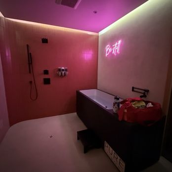 Pure Recovery - Private sauna room with cold plunge tub & shower - Cryotherapy Near Me - Sherman Oaks, California Pure Recovery - Private sauna room with cold plunge tub & shower - Cryotherapy Near Me - Sherman Oaks, California