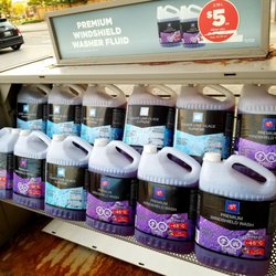 Bur Oak Esso - Premium Windshield Wash used for free squeegee service