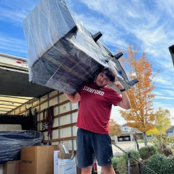 A2B Movers - Tim rocking our couch - Movers Near Me - San Jose, California A2B Movers - Tim rocking our couch - Movers Near Me - San Jose, California