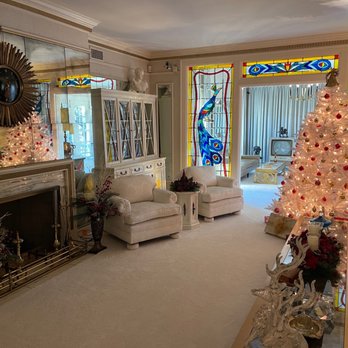 Graceland - Peacock room - Museums Near Me - Memphis, Tennessee Graceland - Peacock room - Museums Near Me - Memphis, Tennessee