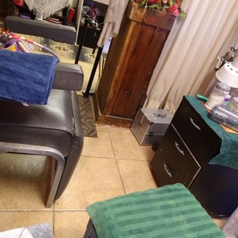 Ladies & Gents Styling - Shampoo and pedi areas. - Hair Salons Near Me - Mayer, Arizona