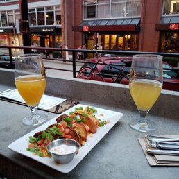 YALETOWN BREWING COMPANY - Updated May 2026 - 443 Photos & 508 Reviews ...