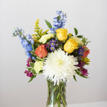 What In Carnations - Florists Near Me - Amarillo, Texas