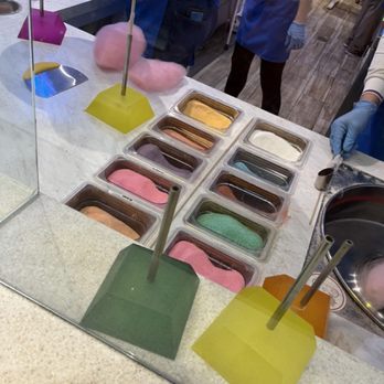 Muah Cotton Candy - Candy Stores Near Me - Chicago, Illinois