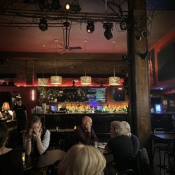DROM - Calm before the show