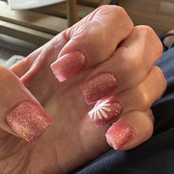 LUVIE Nails & Spa