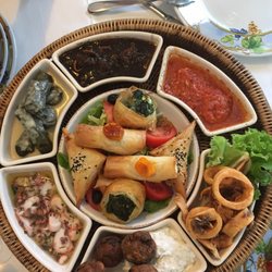 Le Bouzouki - Plateau de Mezze