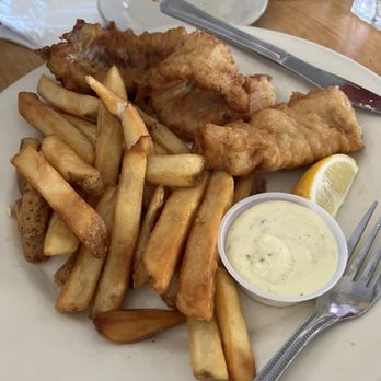 Flying Fish & Grill - 3 Piece Fish & Chips - Seafood Near Me - Half Moon Bay, California