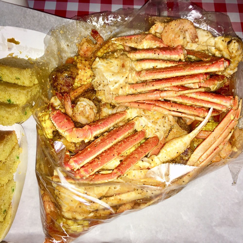 Lowcountry Lakeview - $100 meal for 4 - Cajun/Creole Near Me - Chicago, Illinois Lowcountry Lakeview - $100 meal for 4 - Cajun/Creole Near Me - Chicago, Illinois