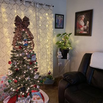 Seville Apartments - Living room beautiful outdoor pool view - Apartments Near Me - Odessa, Texas Seville Apartments - Living room beautiful outdoor pool view - Apartments Near Me - Odessa, Texas