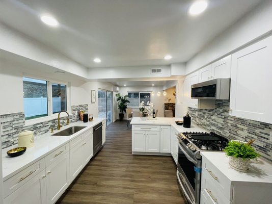 Modern kitchen by null