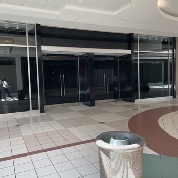 Boulevard Mall - More empty stores. - Shopping Centers Near Me - Amherst, New York
