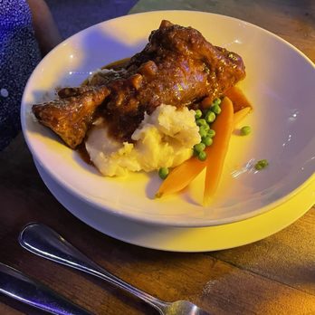 Bites & Bubbles - Lamb Shank - Wine Bars Near Me - Orlando, Florida